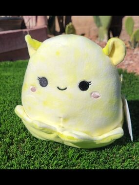 Cute Yellow Plush Squishy Toy - Soft Kids Stuffed Animal